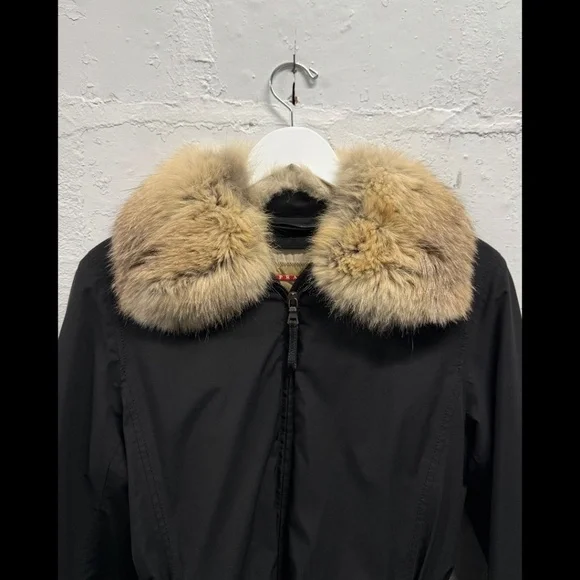PRADA BLACK GORE-TEX BODY FOX FUR COLLAR WITH LOGO BELT COAT